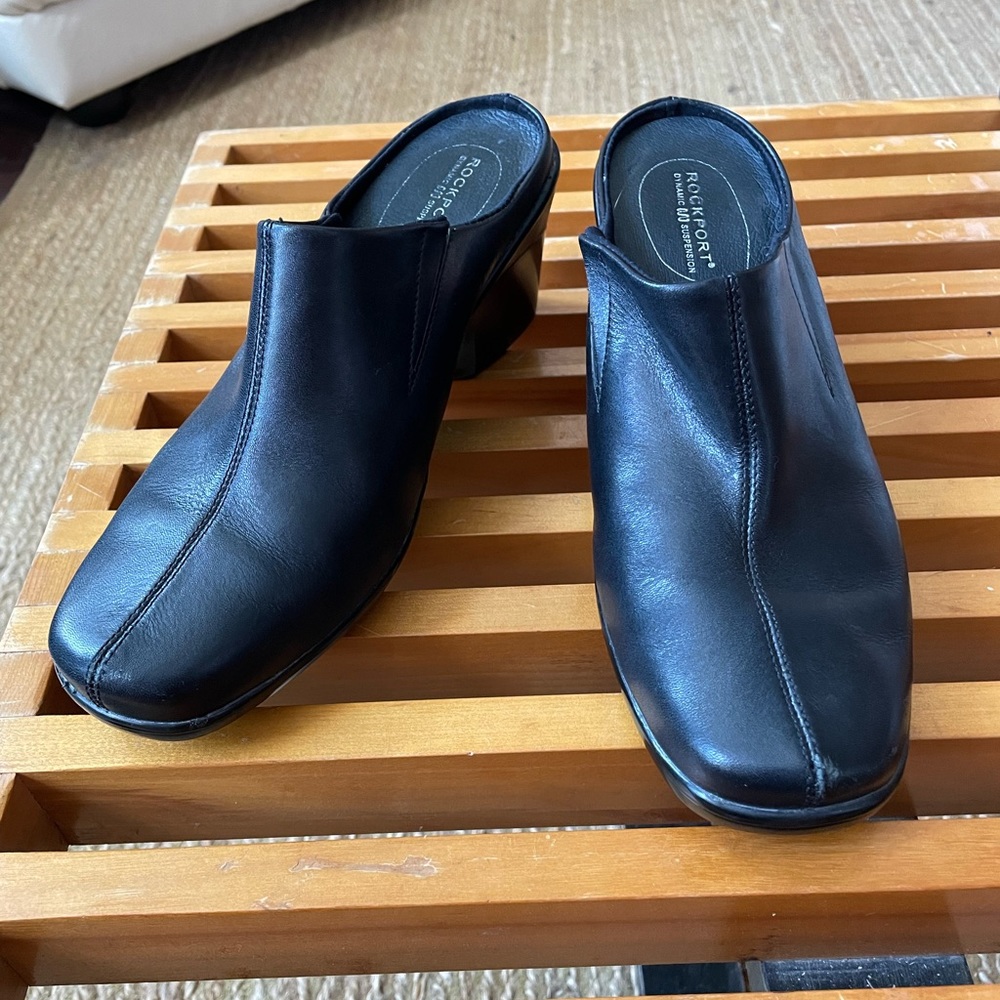 Rockport Dynamic Suspension Mule Clog - Size 7.5M